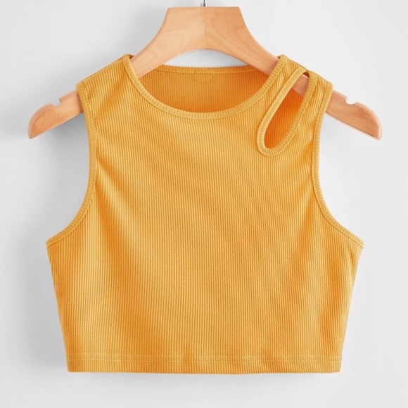 Crop Top - Picture 1 of 2